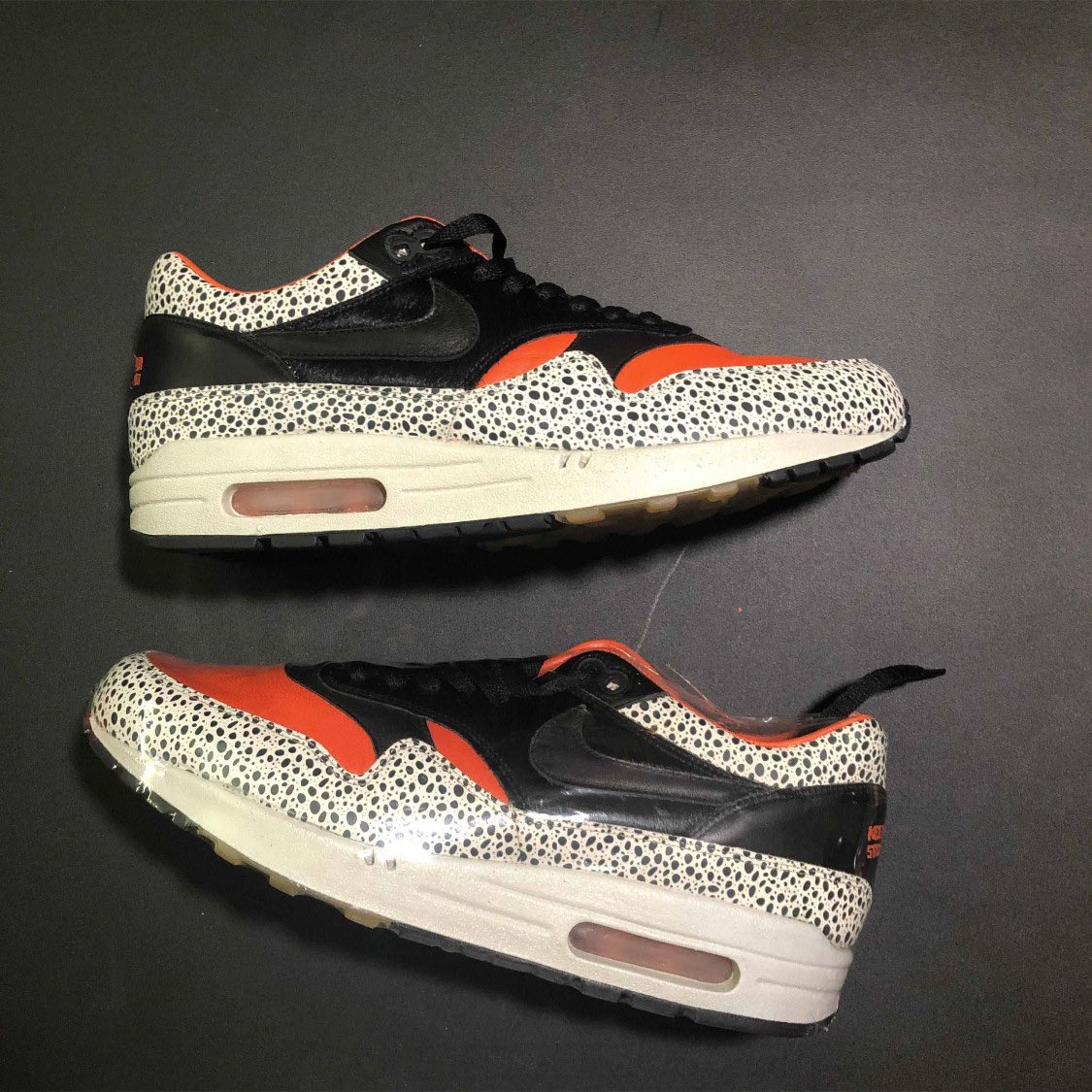 PhatGeezus's tweet photo. @thecommonhype Live strong Hyperfuse Am90/10.5
Nike Supreme qk Am1/10
NB1500 x Saint Alfred’s 10.5 https://t.co/OqwFe1ziWa