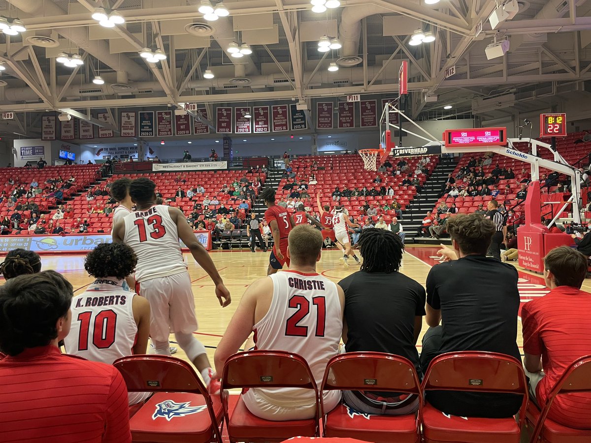 PatrickAToscano's tweet image. Court-side for the last game of the @StonyBrookMBB season! Special Toscano family season ticket mention on the scoreboard to boot. Excited to see these guys return next year in the CAA! @CAASports