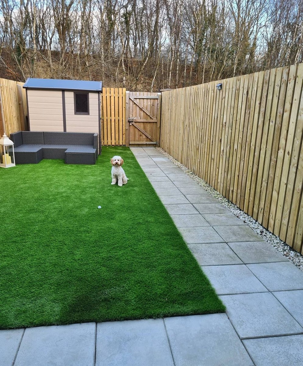 Shitlawns's tweet image. Plastic shed, plastic seat, plastic grass, plastic owners
