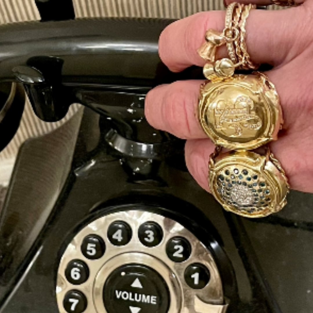 LauraLobdell's tweet photo. Who's your first call to enjoy a little Champers together?!

#chinchin #champers #lauralobdell #champagne #designerrings https://t.co/5bhupcVaU9