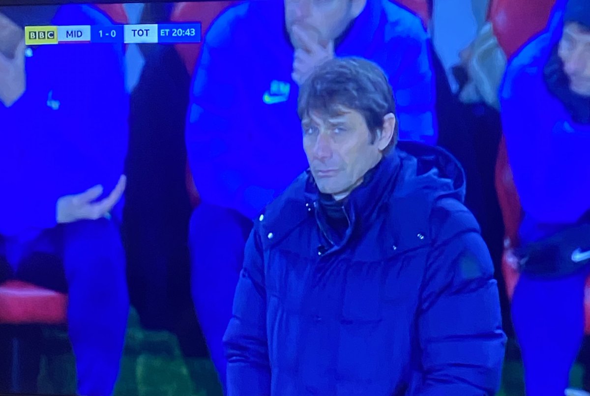 TheUndineBlue's tweet photo. When you know you’re handing in your notice in the morning #Tottenham #MIDTOT #CONTE https://t.co/ZOfSqDuBVU