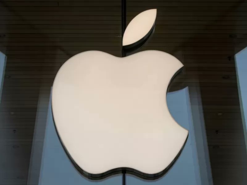 Apple prende posizione dopo l'appello dell'Ucraina: stop alle vendite online in Russia zpr.io/fMHnBLZRvDJB