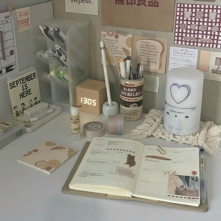 studycat_'s tweet image. ⌕ search: #studytwt #langtwt 

★ mah, 17 anos
★ ela/dela, infp
★ pt-br/eng, aprendendo francês
★ 2° EM começando a estudar pro enem

💌💭 louis, ariana, kpop, gatinhos, poemas e chocolate 
♡/↺ = mutuals!