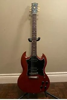 Police seek public’s assistance in identifying suspects involved in guitar thefts at local school buff.ly/345lZRl #ygk
