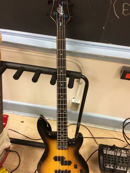 KingstonPolice's tweet photo. Police seek public’s assistance in identifying suspects involved in guitar thefts at local school https://t.co/izaEYEFlEZ #ygk https://t.co/gLDFKlAsQx