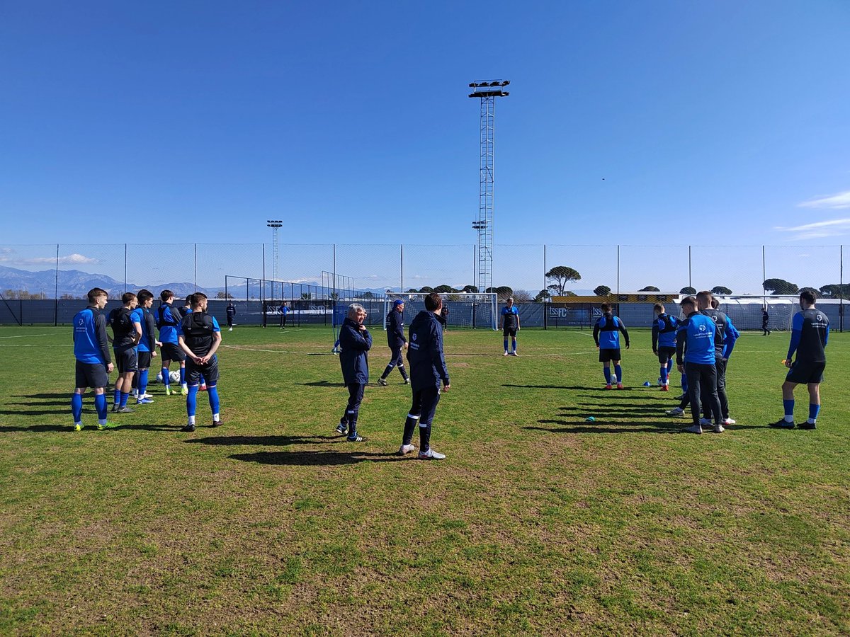 ⚽️ Сезон в ФНЛ-2 стартует 3 апреля, а турнир ФНЛ возобновляется уже 6 марта: для «СКА-Хабаровск» контрольный матч с «Чертаново» был генеральной репетицией. Дали серьёзный бой клубу, мечтающему о РПЛ, но уступили – 0:2

📚 Подробности: chertanovoclub.ru/about/news/kon…