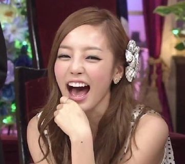 harafolder's tweet photo. a smile that can cure the world https://t.co/JsqW8Q1dBQ