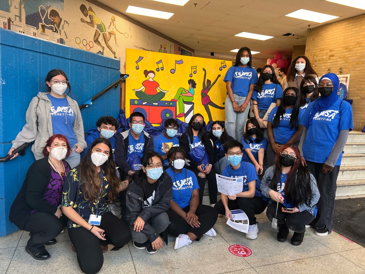 challiance's tweet photo. Last week, CHA partnered with @EliotCenter to host a teen wellness fair in Everett. The wellness fair included programs and resources that support mental health and wellbeing, food security, healthcare access, college and career readiness. https://t.co/zND2sfLJuV