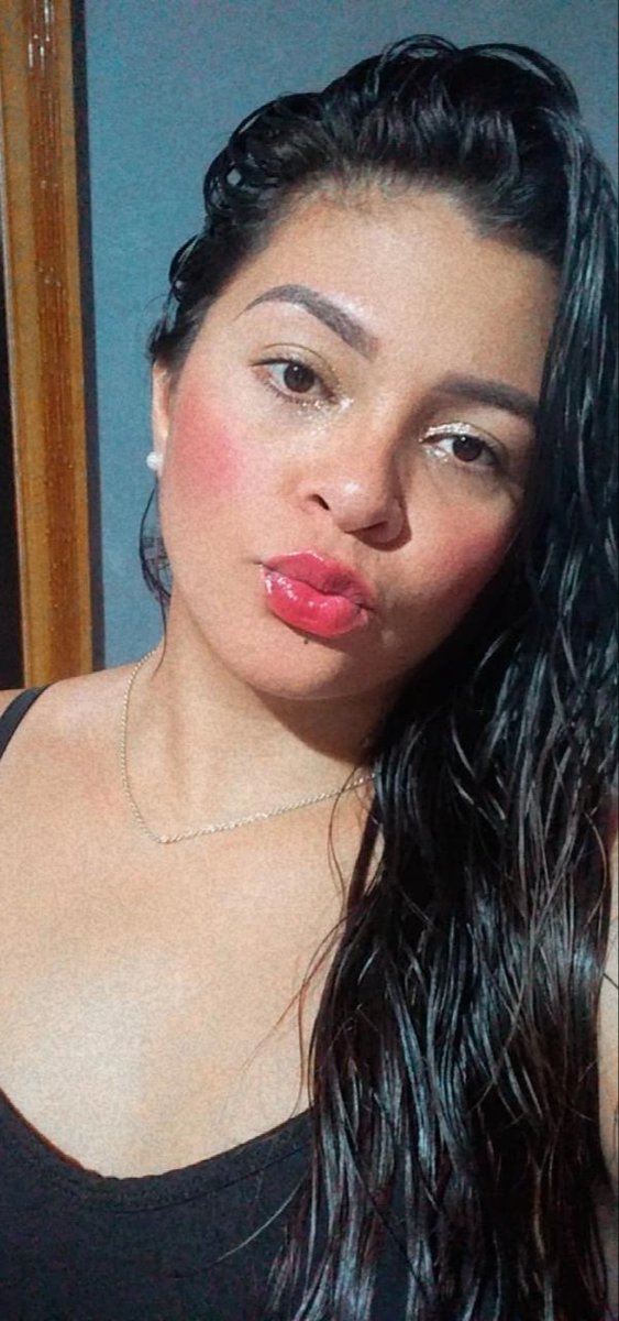 Tambascokris's tweet photo. Ela é um doce, mas só com quem merece
Virou um shot de autoestima
Embriagada de felicidade, esquece
É um motor possante
Que vai do eu te amo
Ao tanto faz em um instante
Aperte o cinto
Que a mina 'tá voando
Ou decola com ela
Ou vai ficar na pista olhando 🎶 https://t.co/oU2JK9WmgV