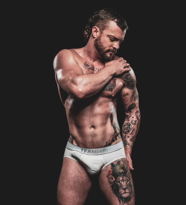 Can't get enough @pupkuddles ? by @PaulJamnicky ?
https://t.co/GiK6hulLCm
.
@bulgespotter @BulgeProud