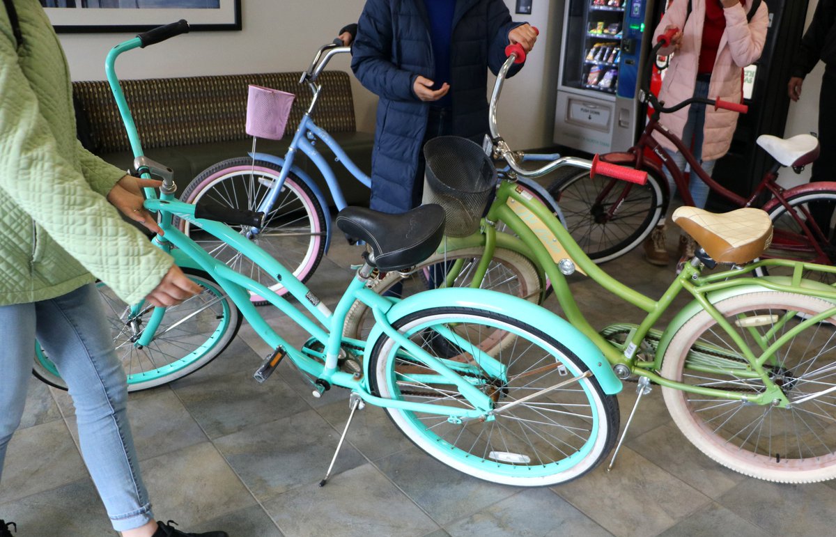 UNTtransit's tweet image. Transportation Services donated 5 bikes to Afghan refugees who made #UNT their home this semester. We were so glad we could help these students find transit to fit their needs! These bikes were abandoned, but if you're missing one it may be listed here: police.unt.edu/property.