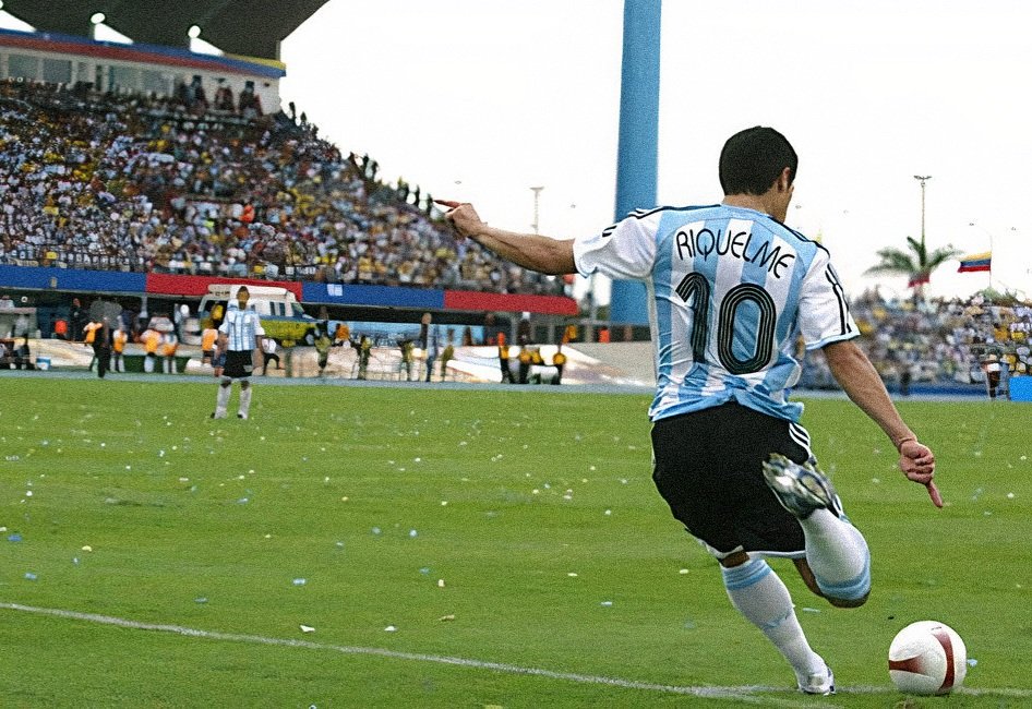 fotosroman10's tweet photo. Juan Román Riquelme, 2007 🇦🇷. https://t.co/8Lq76dl2PN