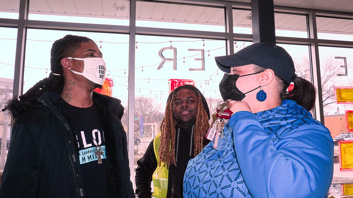 Sherman Phoenix tweet media