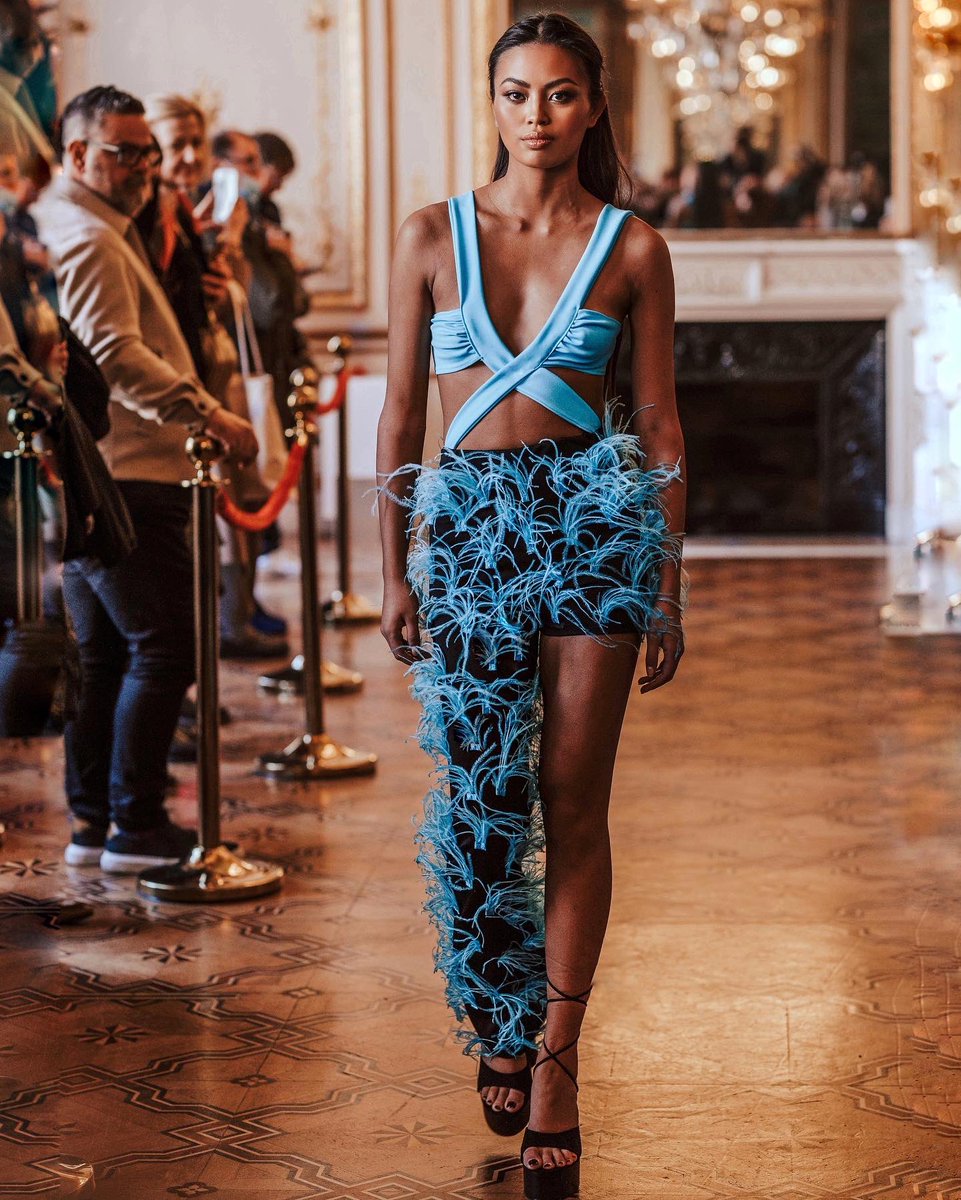 glamazontay's tweet photo. Oh my God can y’all freaking believe it I just showcased my collection at Paris fashion week https://t.co/I0FJrRmxAu