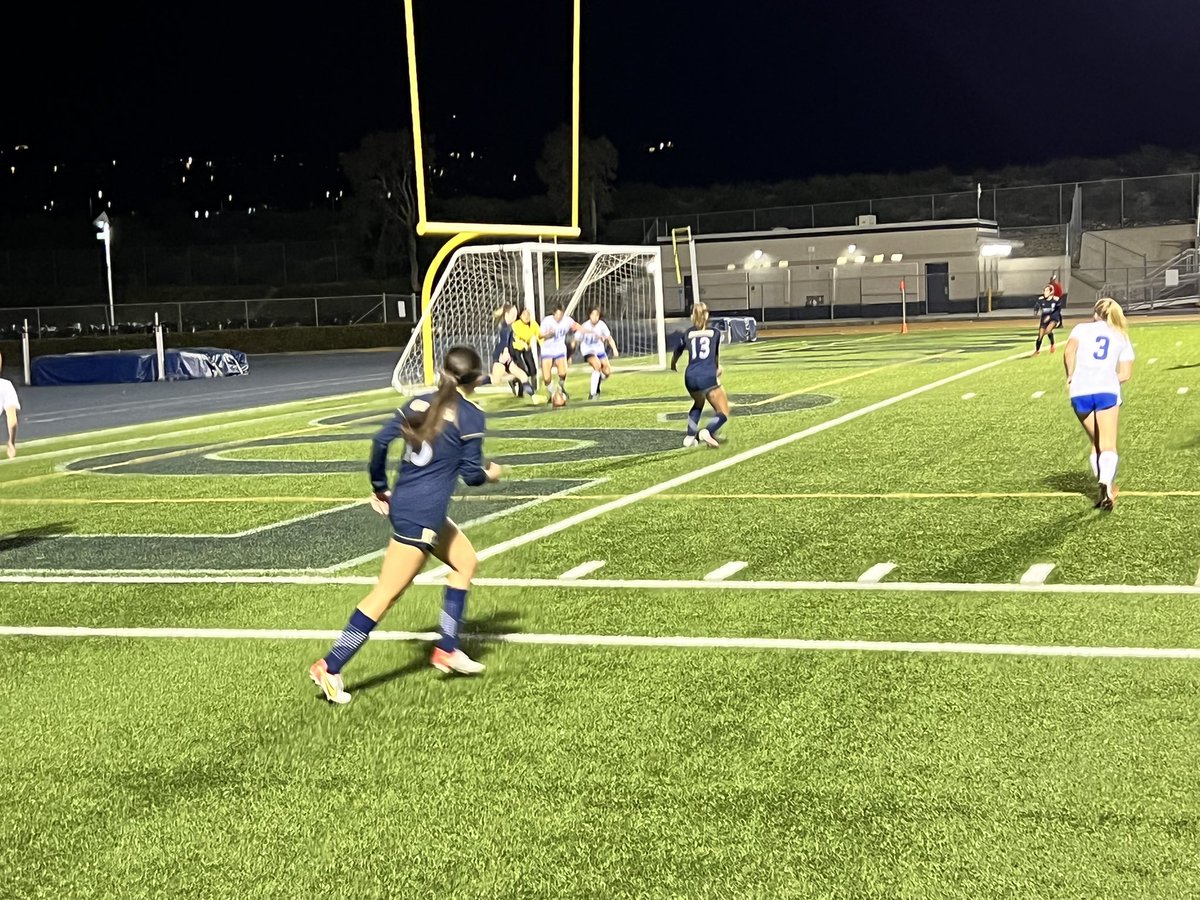 Grizzlies 3-1 over El Camino! Well done Grizzlies! @LOHSMalone @MrsCassMorton <a href="/DrJRRucker/">J.R. Rucker Ed. D.</a> <a href="/TomMartinez3/">Los Osos Athletics</a>