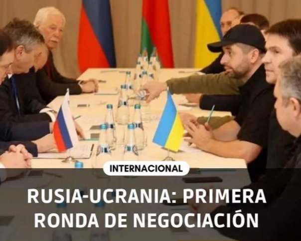 argenwave2's tweet photo. Un aplauso para este rey que se sienta a negociar con Rusia con una visera puesta. https://t.co/KTqLYwLy9y