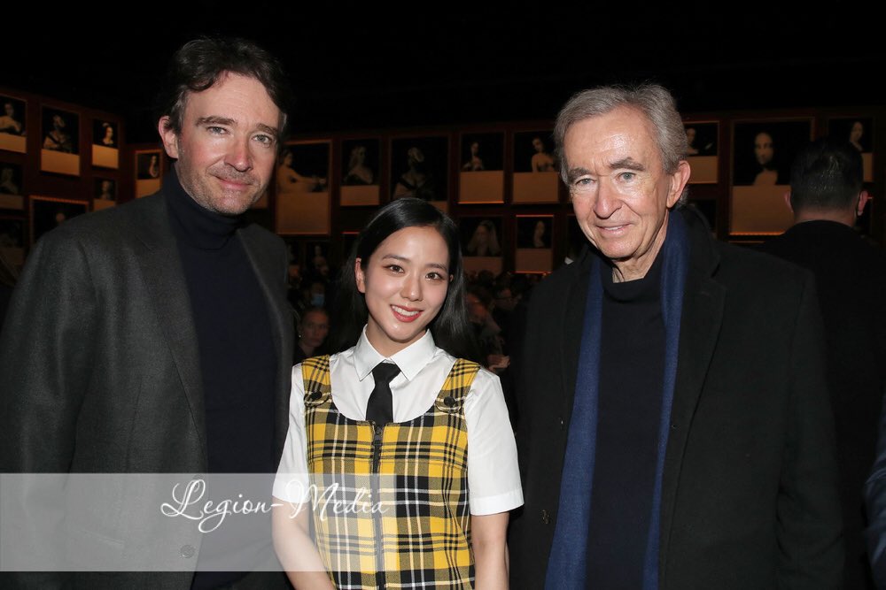 Antoine Arnault and Jisoo attends the Dior Womenswear Fall Winter