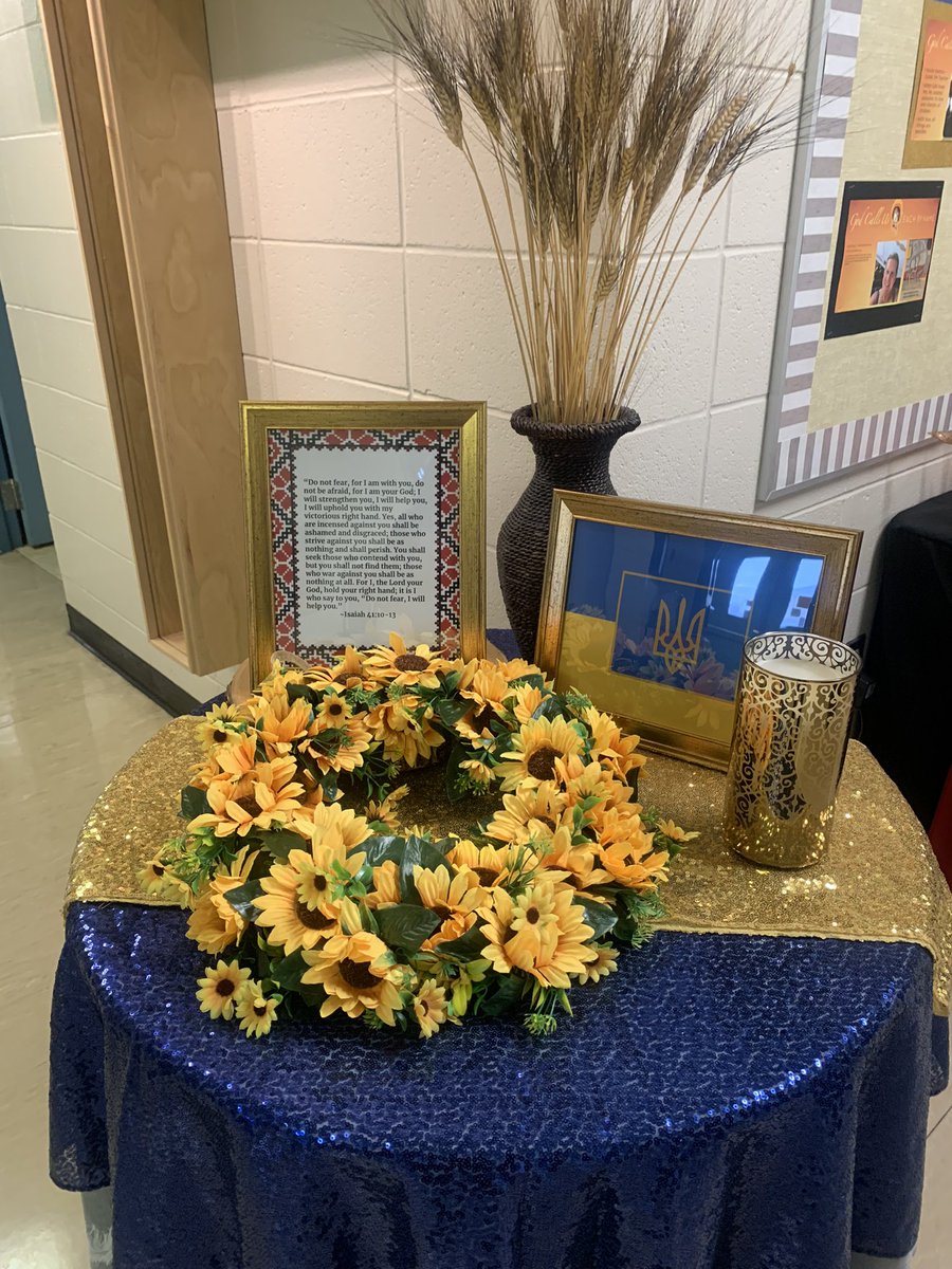 St. Charles School tweet media