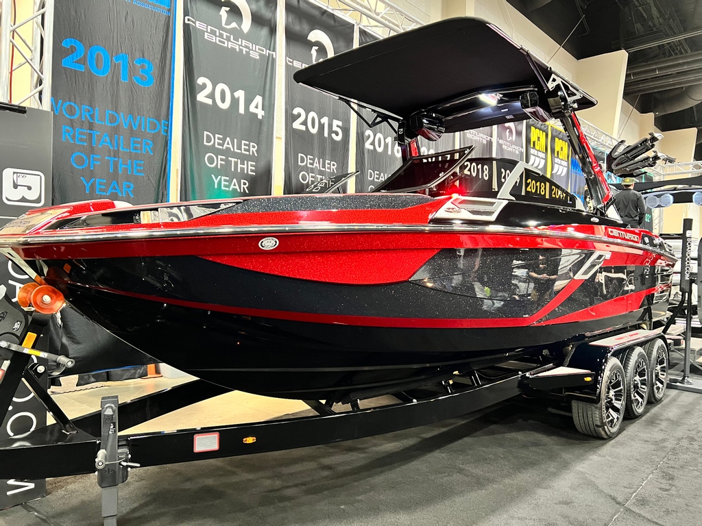 Centurion Boats on X: Is this color combo your jam? 🤩 The Fire Red Metal  Flake and Gun Metal MF had a nice sparkle at the Utah Boat show. If it looks