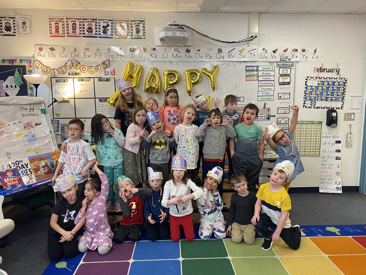 We had so much fun celebrating the 100th day of Kindergarten yesterday! ❤️🥳💯