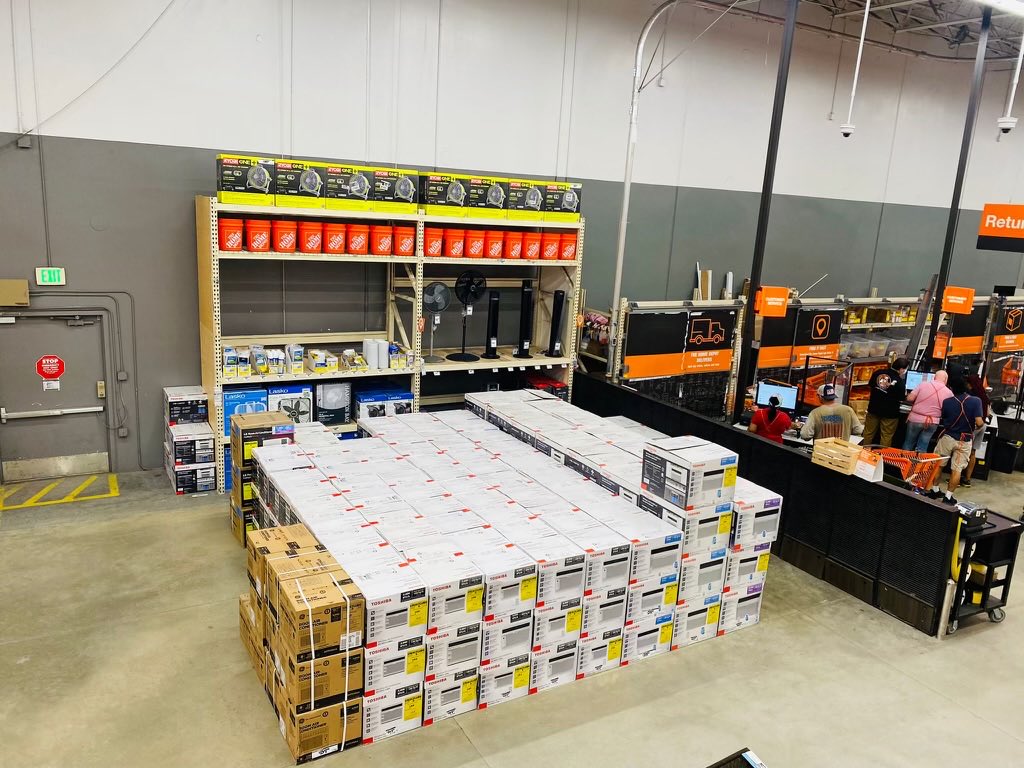 6372 doing a little merchandising. Thanks to our great associates and MET Team for your execution.