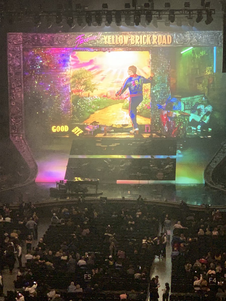 happyguy7799's tweet photo. My son in NYC is seeing Elton John tonight. Interesting seating. MT Seats between pods of people! The new future? Works for me! https://t.co/7dqpcyUs83