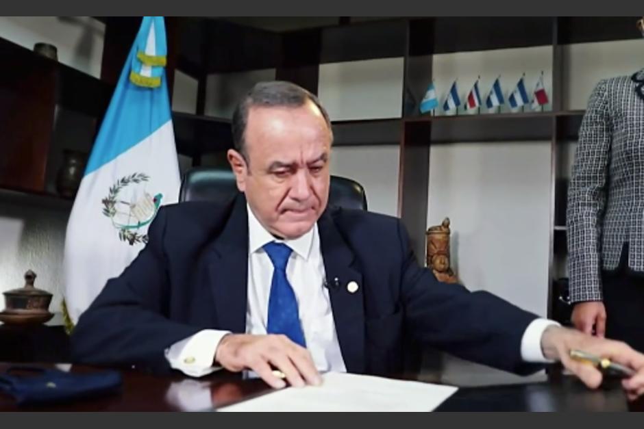 soy_502's tweet photo. 🇬🇹 VETO | Presidente Giammattei veta el Decreto 6-2022, Ley de Vacunación

Este es el argumento del mandatario

https://t.co/Y4I2VheCne https://t.co/CjtvKybi7q