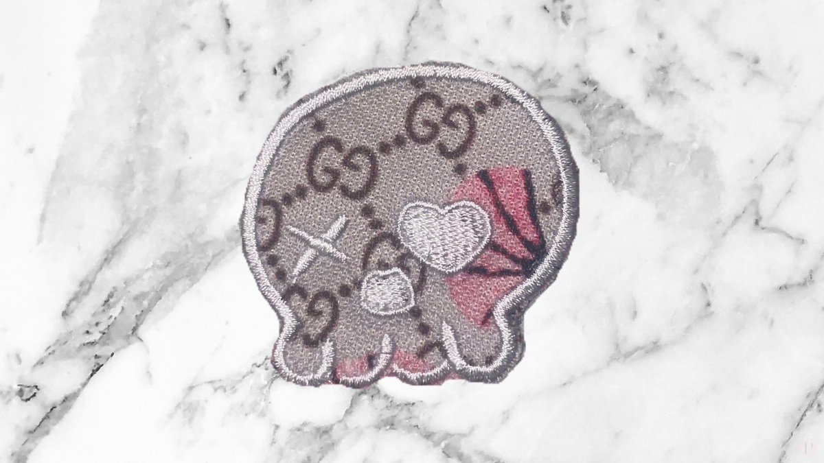 ChillFuture's tweet image. Unfortunately this patch went unclaimed from the last giveaway. So here we go again. Like/Reweet the tweet and I’ll enter you into the giveaway for this sick Cryptomorie x Gucci patch. Winner drawn tomorrow night at 11 PM. Good Luck 🍀