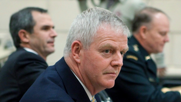 CTVNews's tweet photo. Former chief of defence staff says Ukraine needs a NATO supported no-fly zone https://t.co/M6BTiOVpii https://t.co/ntwUDokvfU