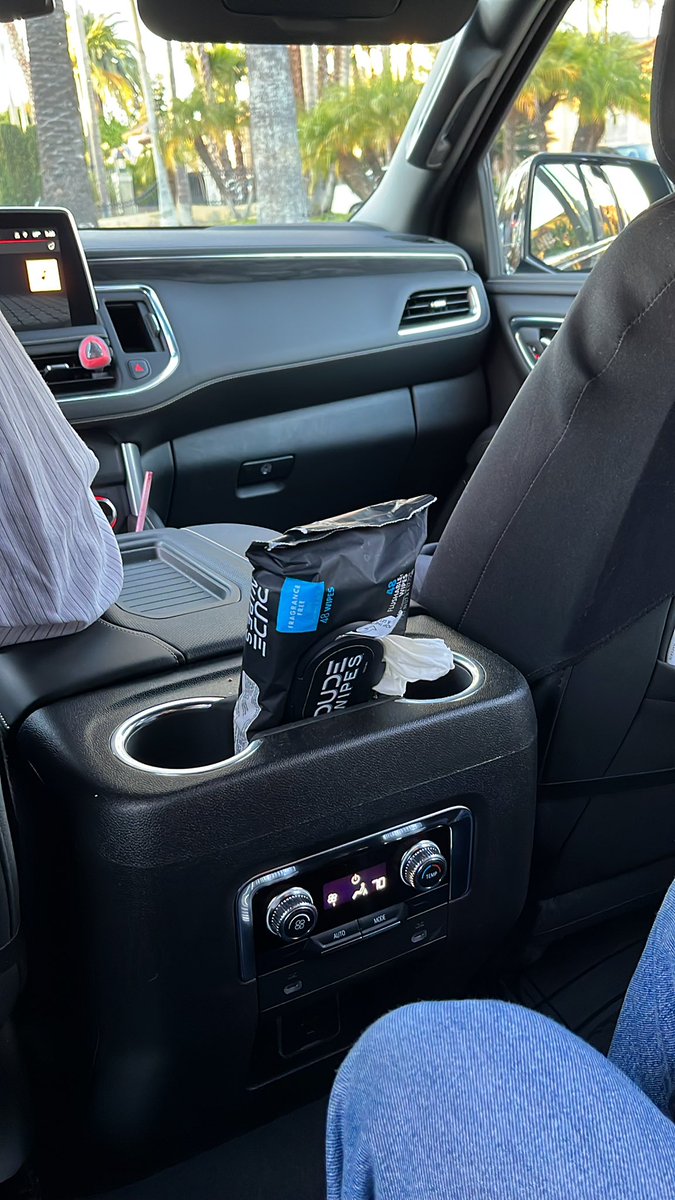 Ubers in LA know what’s up! <a href="/DUDEwipes/">DUDE Wipes</a> <a href="/buttheadsWTF/">BUTTHEADS 2.0</a>