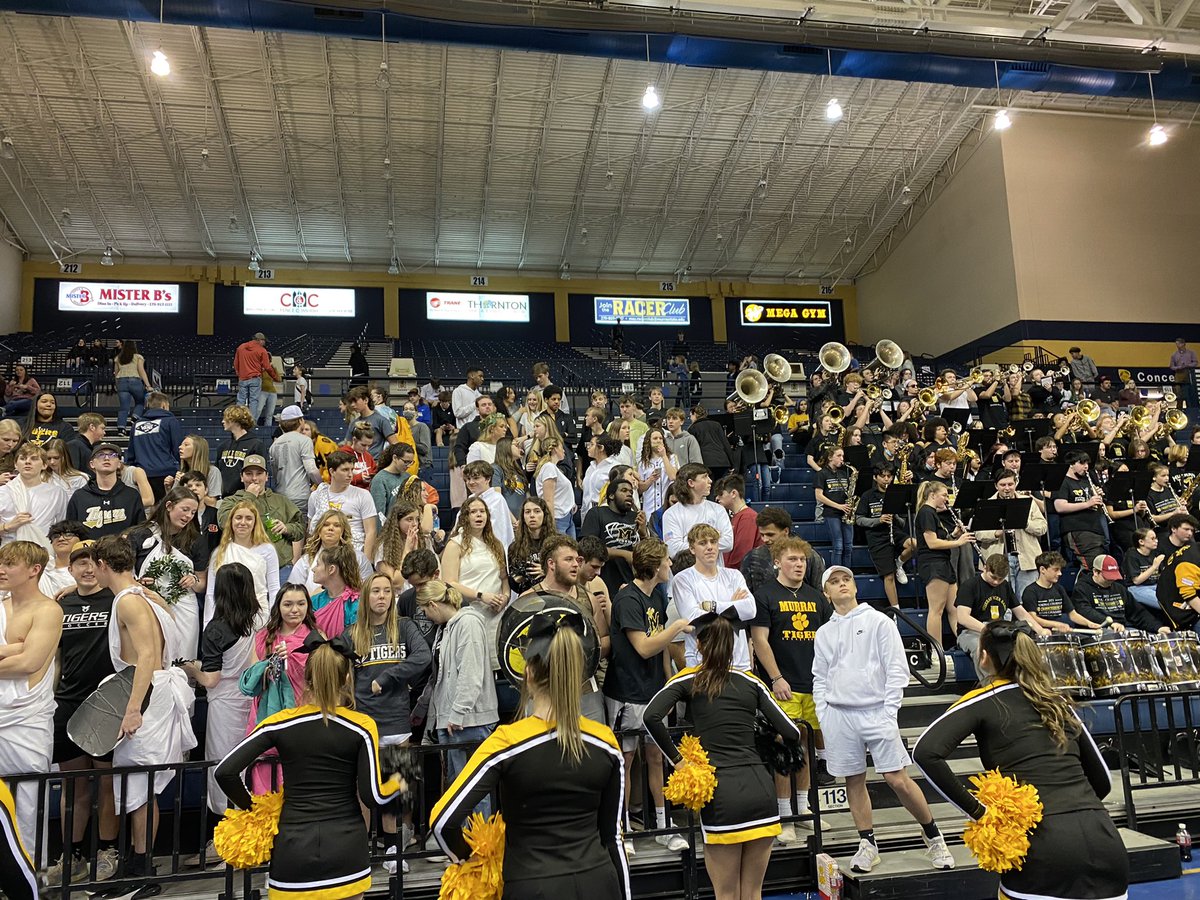 TonyJarvis_MHS's tweet photo. That’s a ballgame!  Murray wins 72-53!  Onto Friday night…Let’s go!
#MurraySchools https://t.co/anvadwC41S