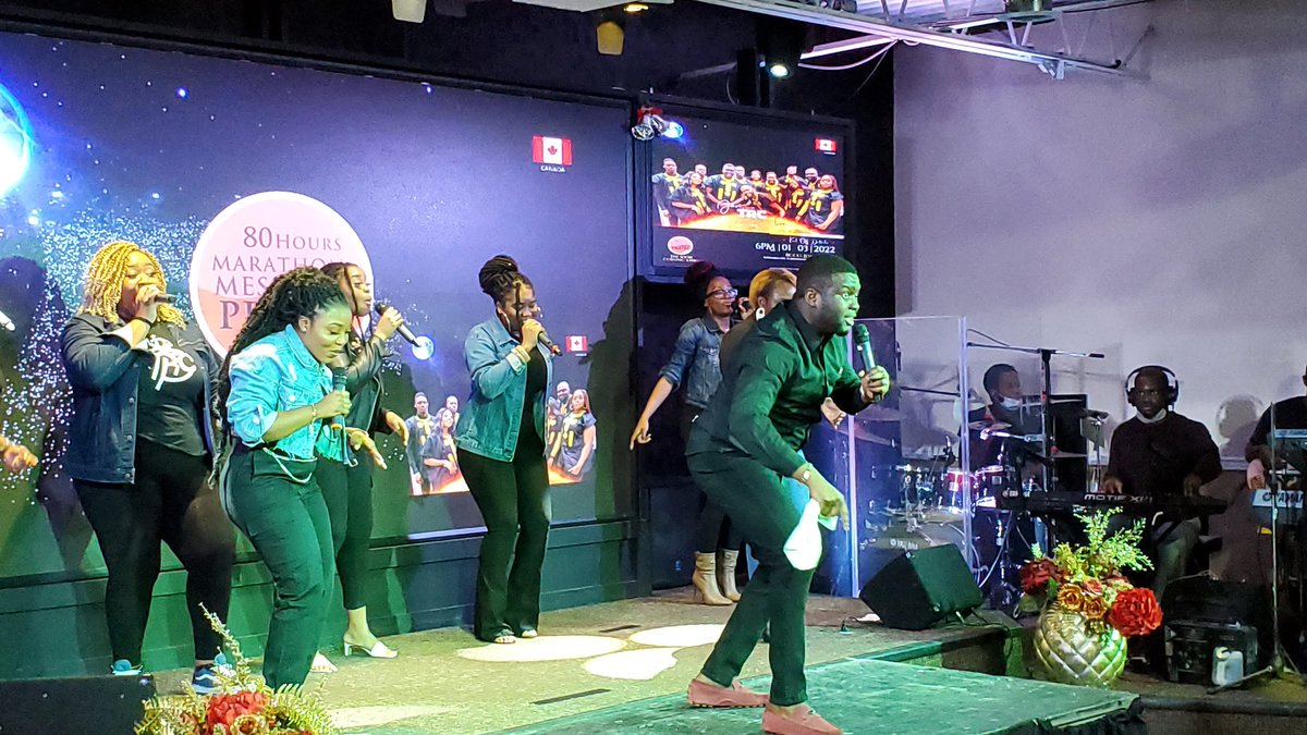 YASMCanada's tweet photo. The Royal Citizens at @TheMMPraise LIVE : https://t.co/aXSz7rqVvf

#80HoursMMPraise #TheSoonComingKing https://t.co/bJsWr8UJdn