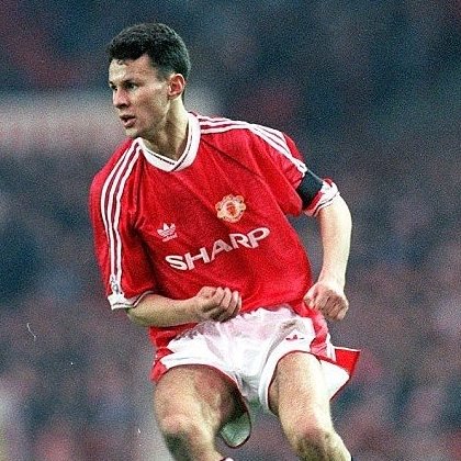Ryan Giggs (@ryangiggs_cc) on Twitter photo Ryan Giggs made his <a href="/ManUtd/">Manchester United</a> debut 3️⃣1️⃣ years ago against Everton at Old Trafford 🔴⚪⚫ Ryan Giggs made his <a href="/ManUtd/">Manchester United</a> debut 3️⃣1️⃣ years ago against Everton at Old Trafford 🔴⚪⚫