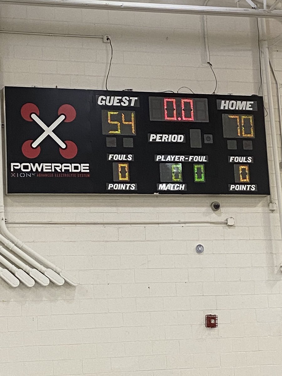 Belinda87709872's tweet photo. Congratulations ELHS on your win tonight…….Final 4 here we come!!!!#statetournment #fortvalleystateuniversity https://t.co/VZUU8QwAjh