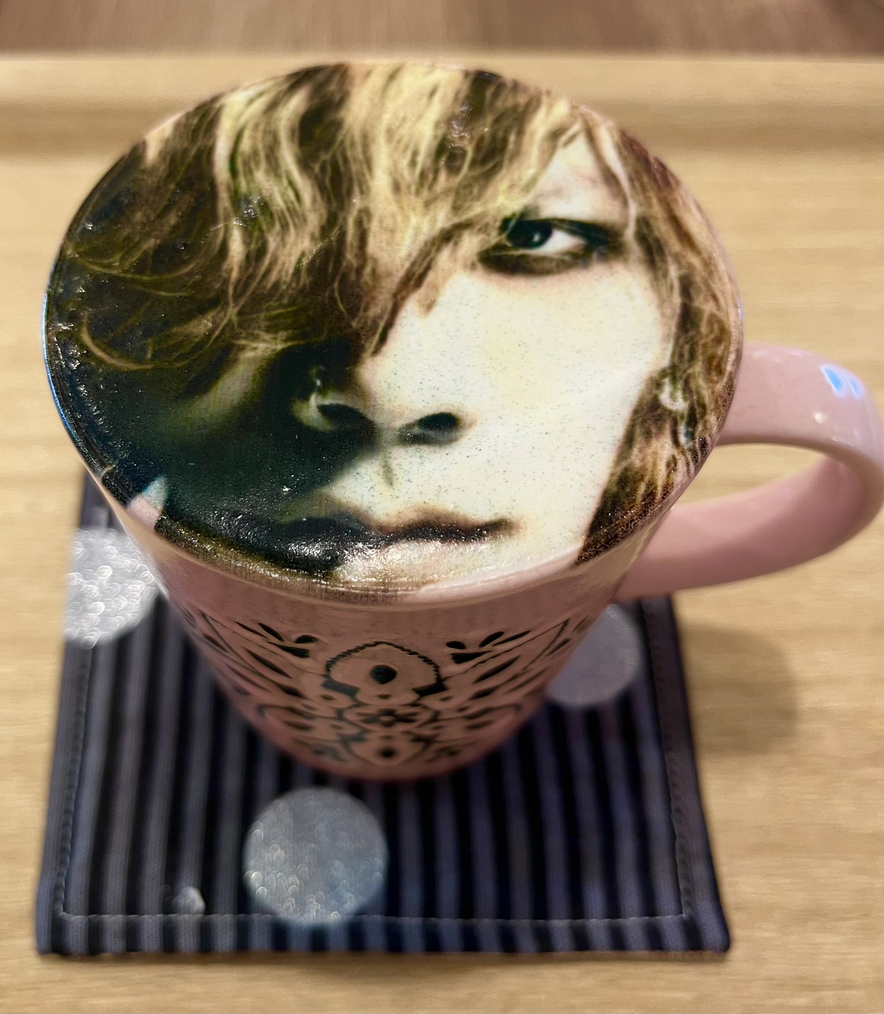 𝒇𝒓𝒂𝒏𝒄 カラーフォトラテが正しいのかな お好みの画像やイラストなどをドリンクやパンケーキなどに転写してくれるサービスです Twitter