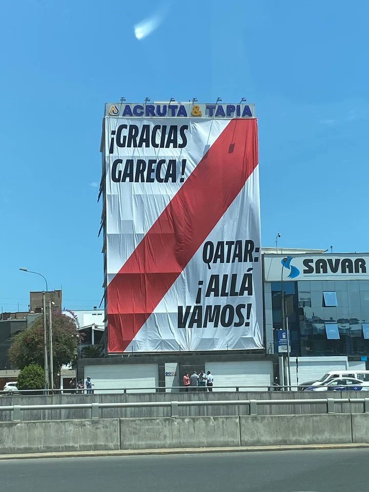 VSportsTM's tweet image. En Perú 🇵🇪 le agradecen a Ricardo Gareca por ir al Mundial. ¿Lo curioso? Que el equipo está 5°, en zona repechaje y todavía no clasificó...

Faltan 249 días para Qatar 2022.