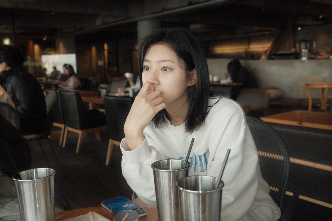 formyreon's tweet photo. #renron si paling tau cowoknya bakal up teaser malem ini makanya update hehehehe https://t.co/v6WwB4rVv8