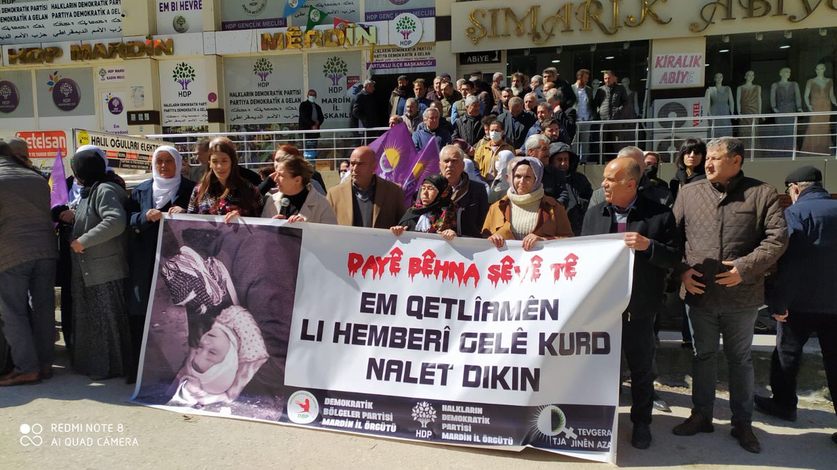 Di 34'emîn salvegera wê de em #KomkujiyaHelebceyê nalet û şermezar dikin û hemû qurbaniyan bi rêzdarî bi bîr tînin. Helebce birîna gelê me ye. Ji bo ku Helebceyên din neqewimin, ji her demê zêdetir pêdivî bi yekîtî û hevgirtinê heye. #HalepceKatliamı