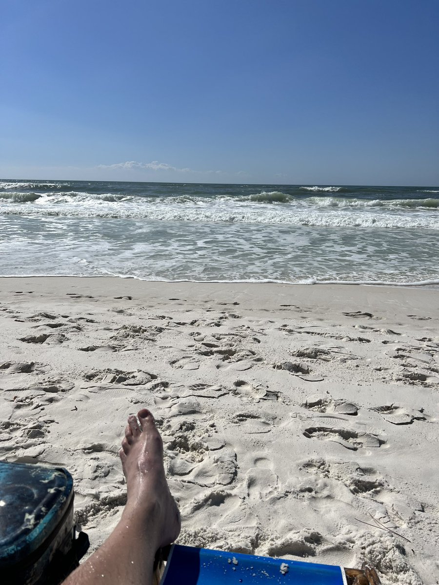 jeffpendill's tweet photo. Day 2 on the beach!!! https://t.co/t6ITQ7Skfj