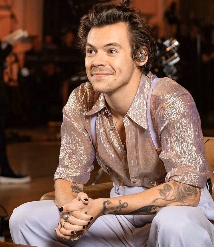 IWearPinkChucks's tweet photo. Violet suspenders just in for you to borrow, Indigo Girl. 

@FadingVitality https://t.co/kduGP23BdB