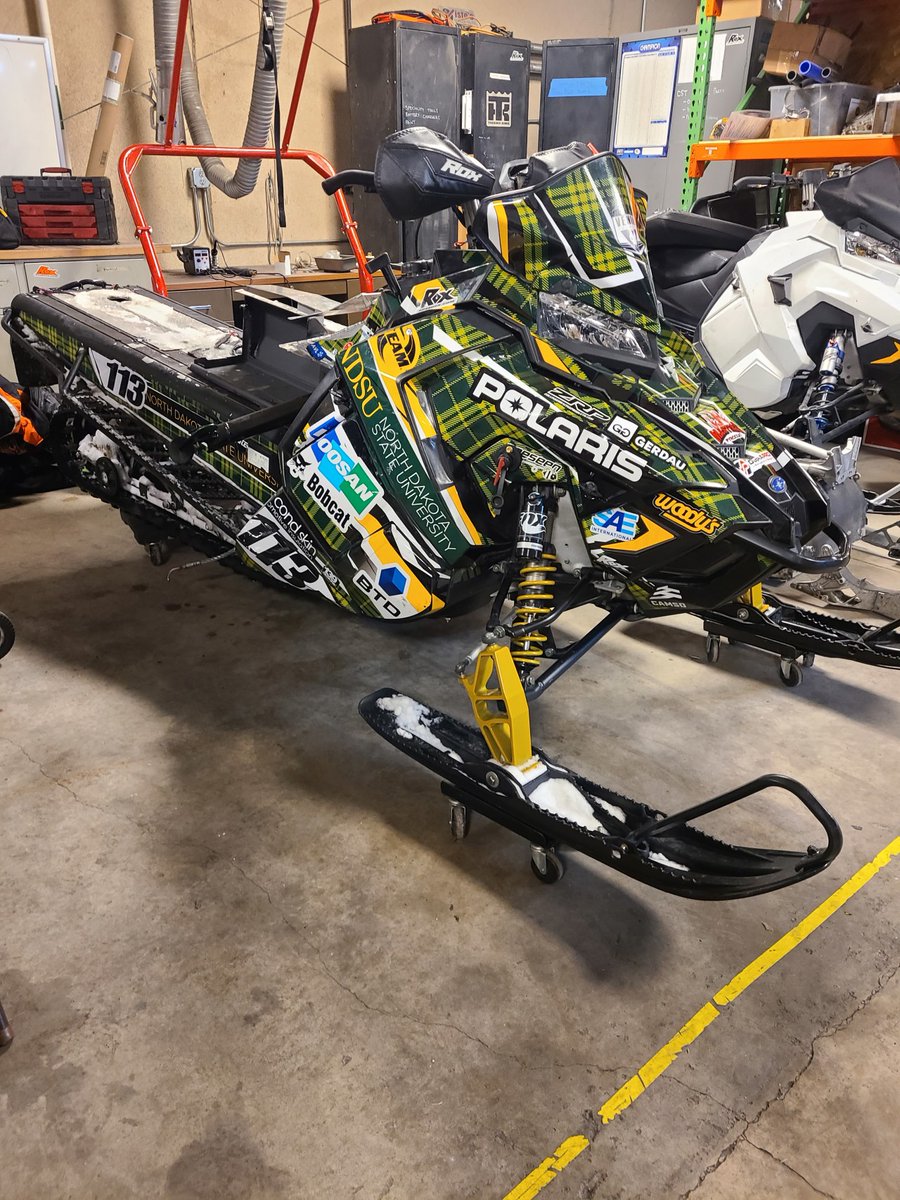 NDSUEngineering's tweet image. The NDSU Clean Snowmobile team just finished up an amazing season. They finished 2nd in the diesel division of the SAE Clean Snowmobile Challenge and won awards for best handling and best fuel efficiency. Congratulations!!! 🤘🏆🎉

#ExperienceNDSU #NDSUengineering