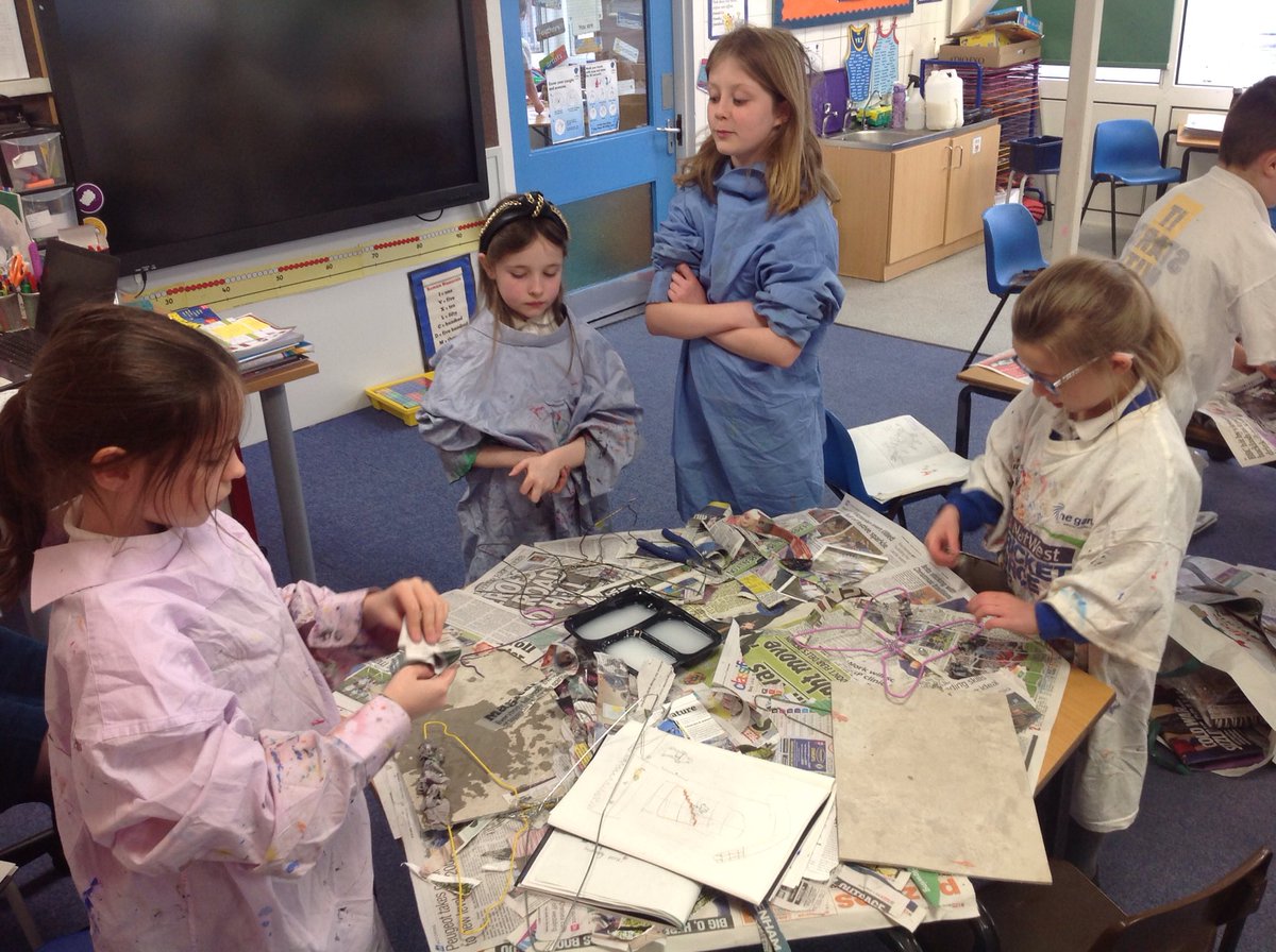 churchpreen's tweet photo. Class 2 got very messy this afternoon! They enjoyed moulding their metal coathangers into rainforest insects and started to add paper maché.
#rainforestinsects #papermachéanimals #insects #merrychildren #schoolproject #rainforestinsects #rainforestproject https://t.co/S1cqON7KTo