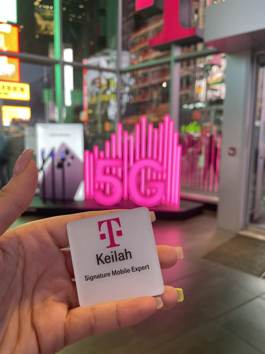 KeilahFoster's tweet photo. You know itβs real when the name tag comes in!! Times Square itβs official ! #bemagenta #TmobileTimesSquare #MagentaFamily #TeamMagenta π https://t.co/xJ682ZSEXM