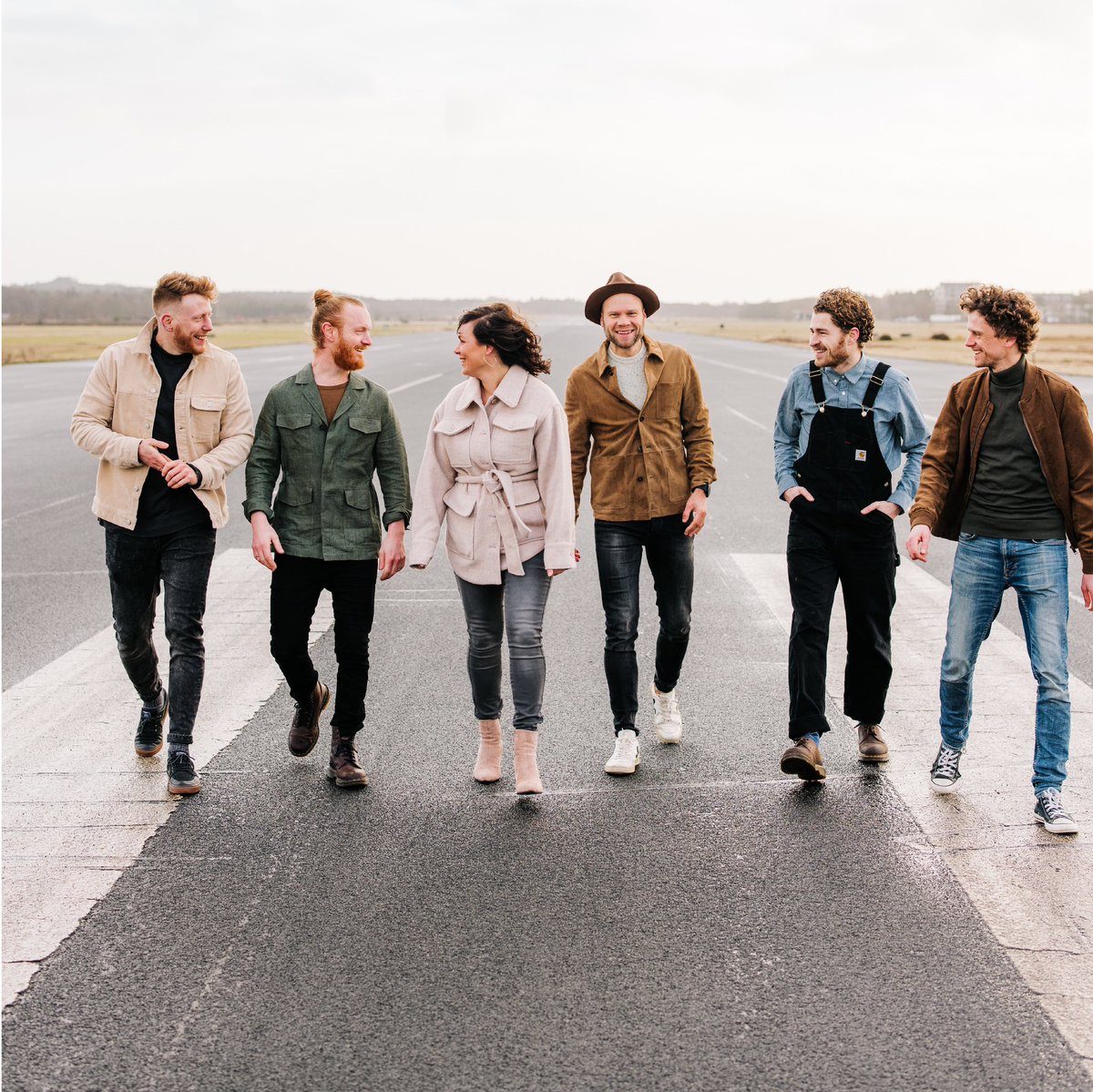 M A T T  R E D M A N  e n  L E V  🎶

Als je naar Groot Nieuws Radio hebt geluisterd dan weet je het! Een mooie combi, LEV en Matt Redman spelen op woensdag 25 mei op het openingsconcert van het Strandheem Festival!

Des te meer reden om tickets te boeken; strandheemfestival.nl