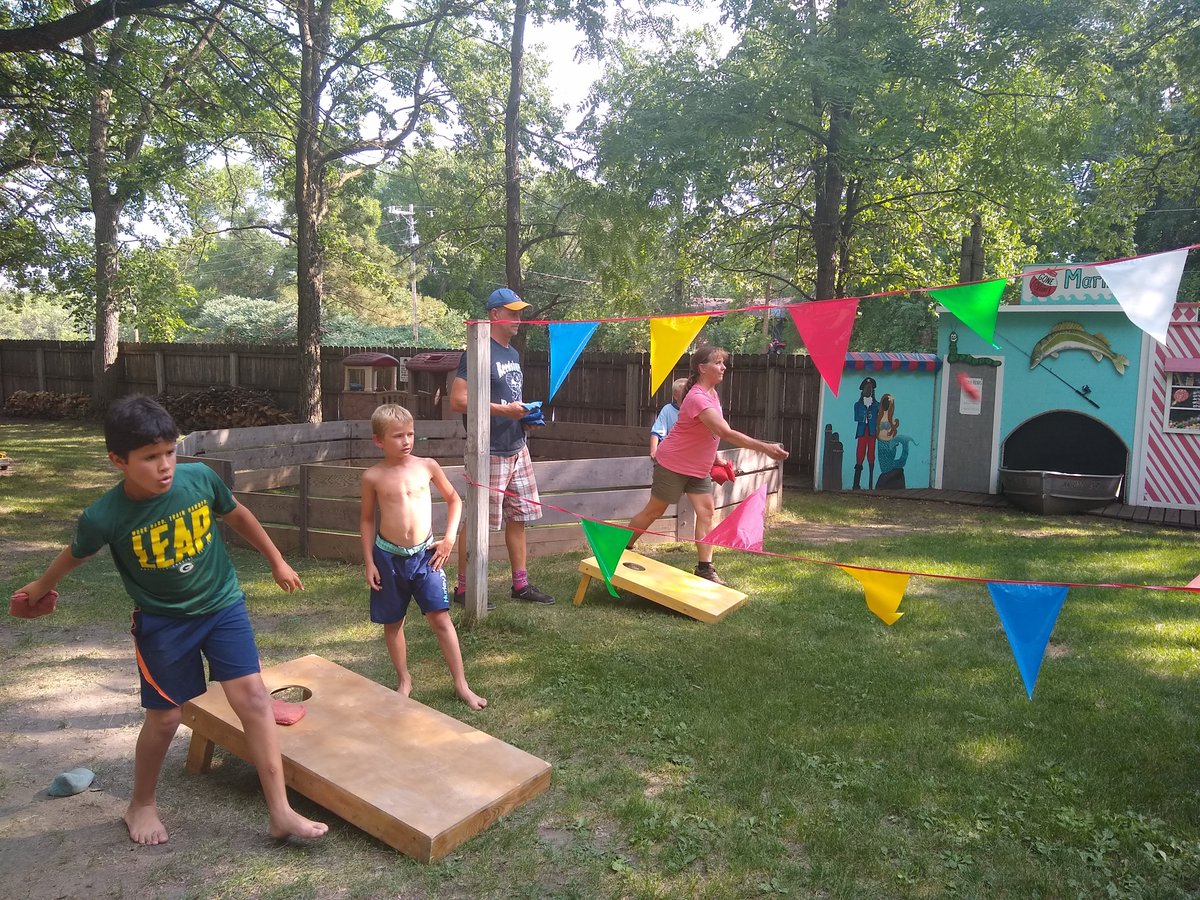 Riverside_Vacay's tweet image. Did you know????
Minnesota is home to 53 native tree species.

Do you know which tree is the most common?

#riversidevacay #pictureperfectvacation #MNtrees