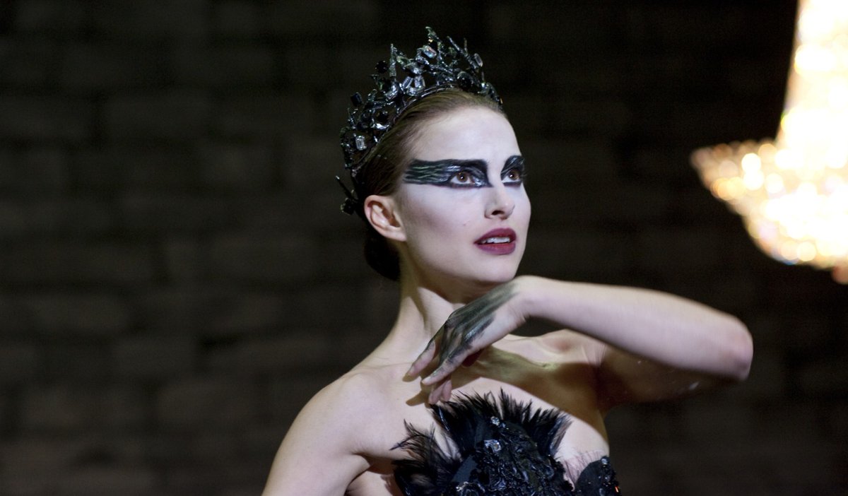 BoarFilm's tweet photo. Writer Tia Slavin investigates Black Swan's depiction of labour in the creative industry in one of Boar Film's latest articles. Follow the link below to give it a read.

https://t.co/WFvpZBwPkN

📸 Sky Editorial Asset Centre https://t.co/Im20JvWWTm