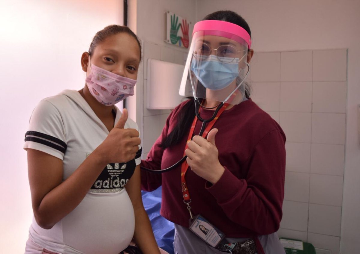 SubRedCentroOri's tweet photo. 🇻🇪🇻🇪🇻🇪 Usuarios migrantes son atendidos por nuestros profesionales de la salud de la @SubRedCentroOri gracias al apoyo de @OIMColombia y @StatePRM.
El bebé Ithiago Mareano 👶🏼 y Arriany Saavedra 🤰, fueron beneficiados de esta gran jornada https://t.co/bebBbufE40