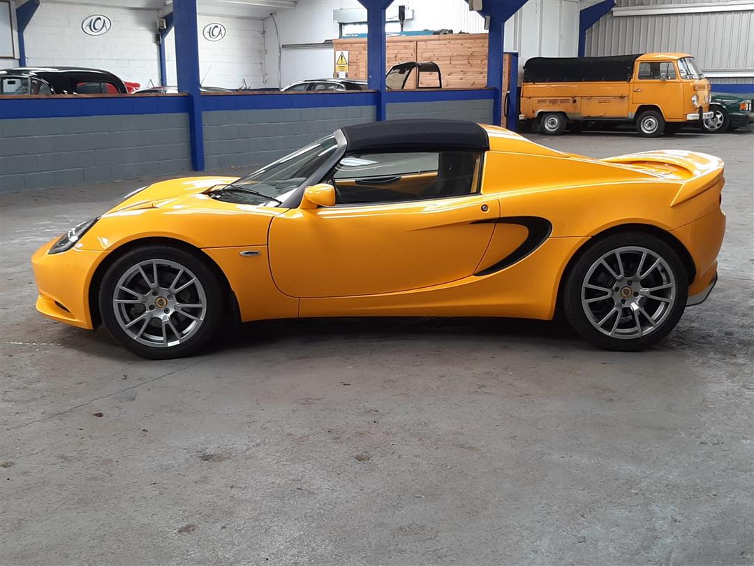 ACAKingsLynn's tweet photo. Coming up in our Classic Car Auction Saturday 2nd & Sunday 3rd April
2013 Lotus Elise 1.8 "S"
View Details:
https://t.co/2DklFmJbQI
#classiccars #classiccar #classicauto #kingslynn #lotus #lotuscars #lotuselise #lotusowners #Elise #lotuselises #classiclotus #lotusclassic https://t.co/DWmLWgvFSs