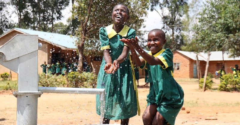 TheWaterProject's tweet photo. Help end the drinking water crisis 2x as fast today thanks to an amazing matching gift campaign through @TheGivingBlock and @Shift4 - #CaringWithCrypto 

All #crypto donations DOUBLED to provide safe water for a school or community in Africa!