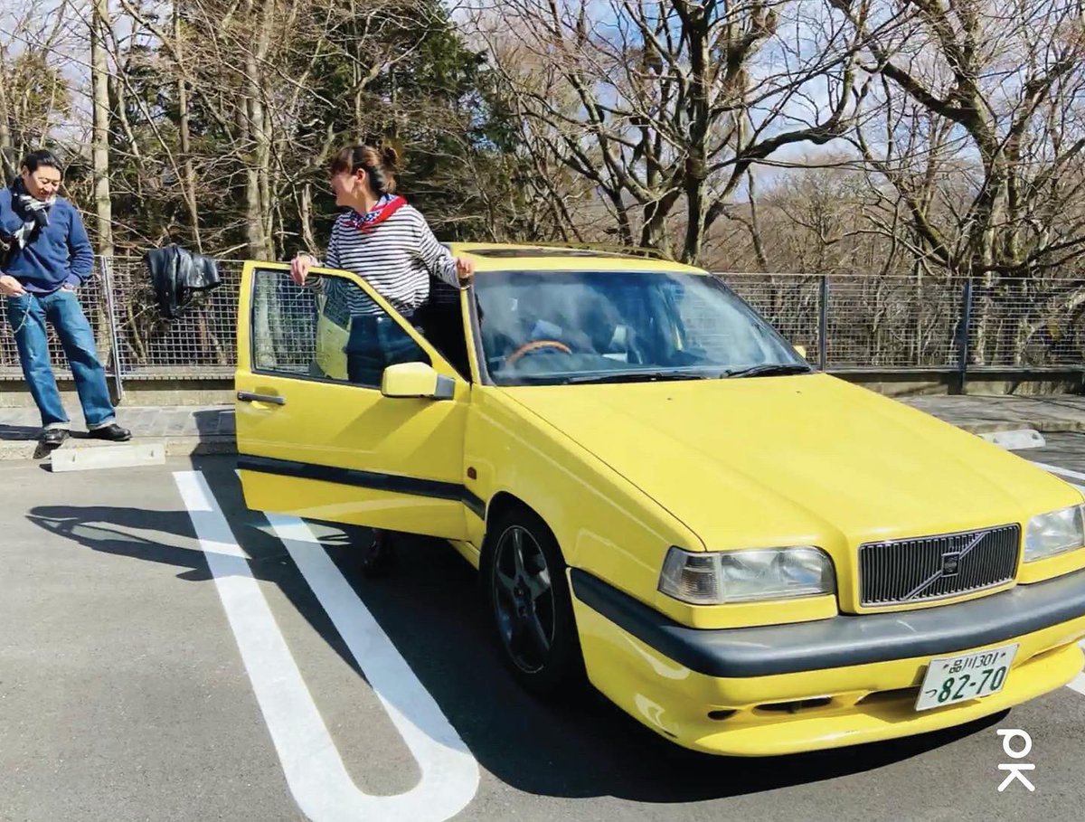 PechaKucha's tweet photo. Astrid LOVES yellow &amp; she wants you to know it! Our cofounder, Astrid Klein, shows us all the ways she incorporates yellow into her life to keep things bright  &amp; happy! 💛🌼💛 https://t.co/aU4CRd1U0y https://t.co/ZwskmpnNTc